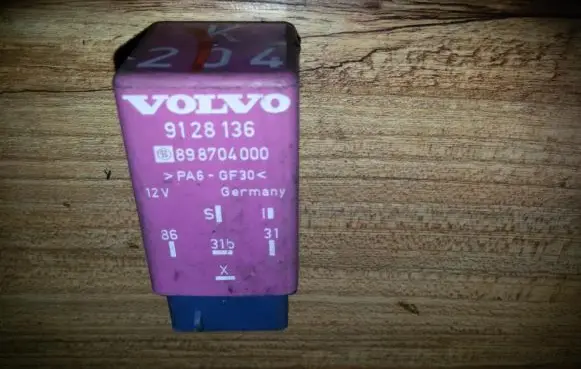 Volvo S70 V70 V70 XC Other relay 9128136 898704000