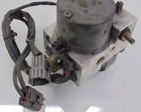 Nissan Almera N16 ABS control unit/module 0130108056