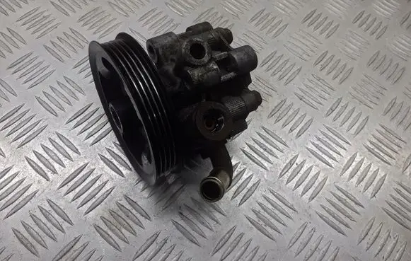 Toyota Avensis T250 Electric power steering pump 