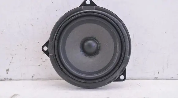 BMW 1 E81 E87 Front door speaker 65139143232 9143232