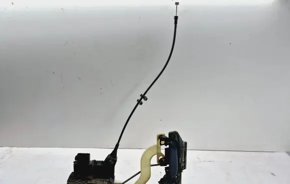 Jaguar S-Type Front door lock XW4A5421813CA N4W4D011003199 UR33084LH