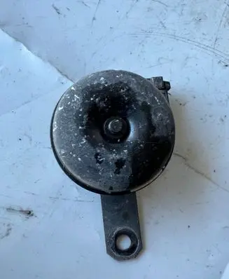 Toyota Prius (NHW20) Horn signal 8651028130