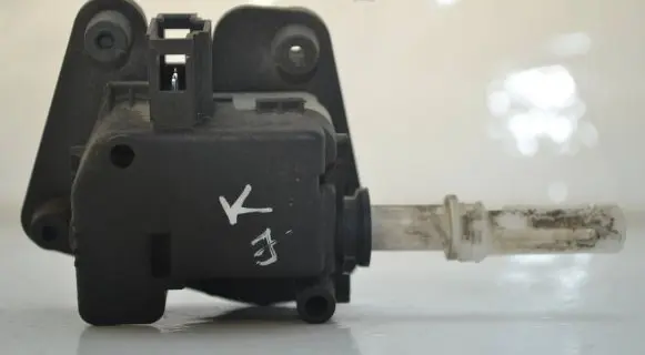 Audi A4 S4 B6 8E 8H Tailgate boot lock/latch motor 8E9827833