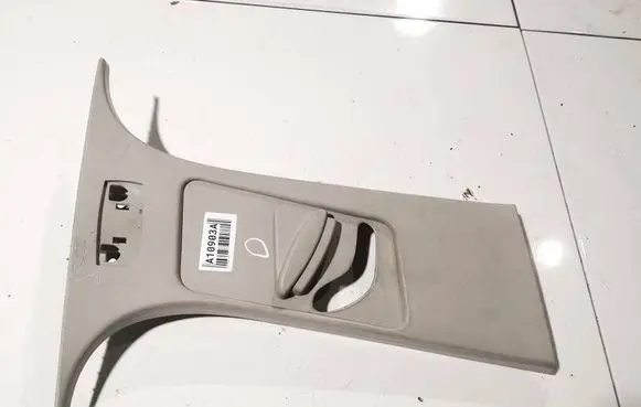 Ford Focus (B) pillar trim (top) 4m51a24582bmw