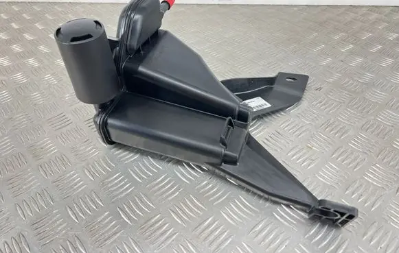 Peugeot 3008 III Active carbon filter fuel vapour canister 9841497980