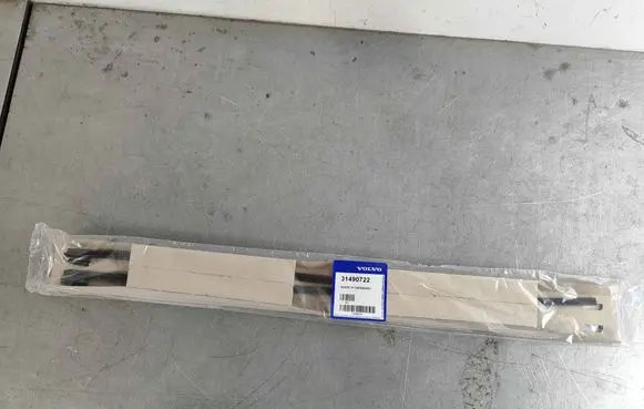 Volvo XC60 Windshield/front glass wiper blade 31490722