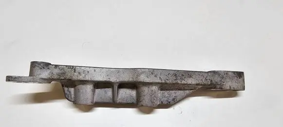 Jeep Grand Cherokee WL Engine mounting bracket 68425882AA