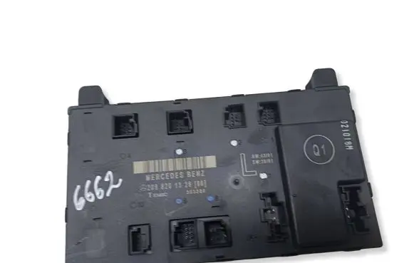 Mercedes-Benz CLK A209 C209 Door control unit/module 2098201326