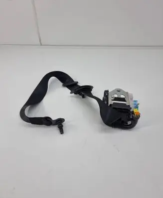 Mercedes-Benz A W176 Front seatbelt A1758602285