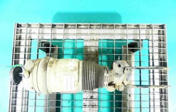 Volkswagen Touareg I Front shock absorber/damper 7L6412022AG IMPRK1108318