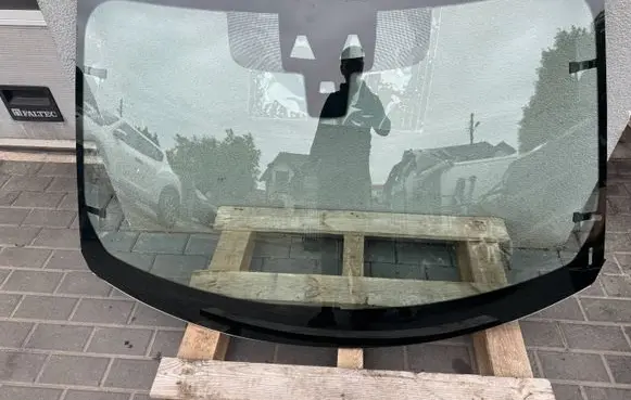 Jaguar E-Pace Front windscreen/windshield window 4341AGACHMVZ1B