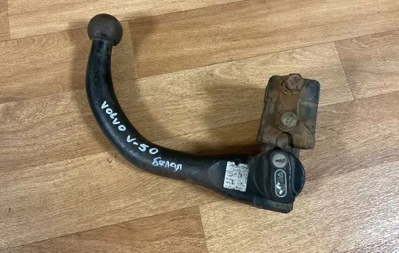 Volvo V50 Tow bar mounting accessories 002932