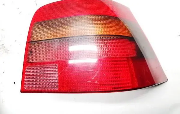 Volkswagen Golf IV Rear/tail lights 1j6945112s