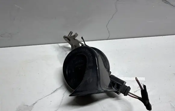 Audi S5 F5 Horn signal 8W0951221