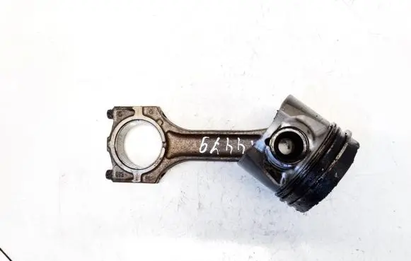Opel Omega B2 Piston with connecting rod