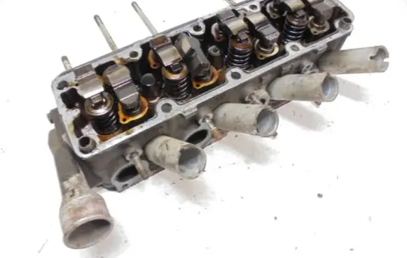 Opel Astra G Engine head 90400242