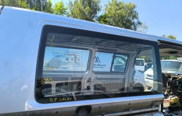 Volkswagen Transporter - Caravelle T5 Rear side window 43R00049 DOT24AS2M25