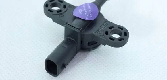 Tesla Model S Sensor 1473448-00-C