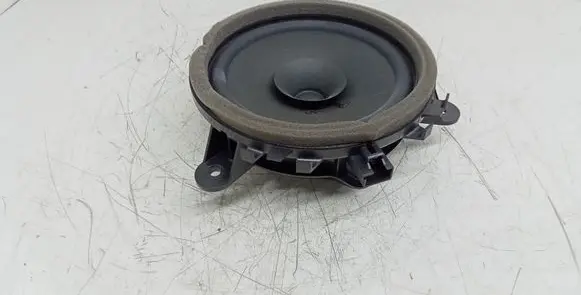 Volvo XC60 Front door speaker 30657444 30659015