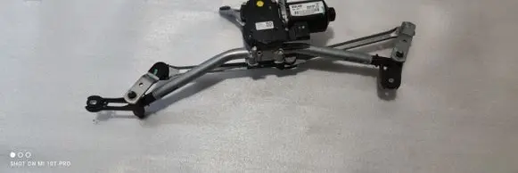 Volvo XC60 Front wiper linkage and motor 31662316