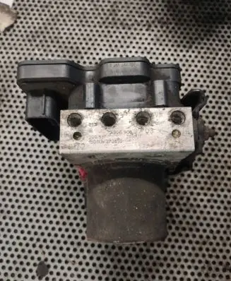 Mercedes-Benz Sprinter W906 ABS Pump 0265243791