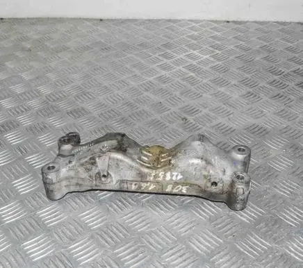Citroen C3 Picasso Engine mounting bracket 9655923080
