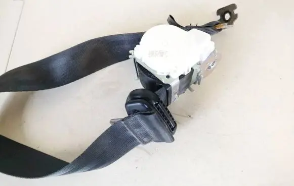 Ford C-MAX II Rear seatbelt am51u611b69ah am51-u611b69-ah