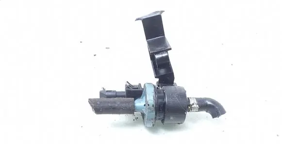 Volkswagen Polo III 6N 6N2 6NF Vacuum valve 535133459