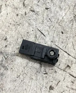 BMW 5 F10 F11 Third/center stoplight 9240798