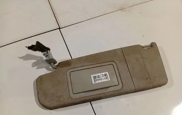 Volkswagen Golf IV Sun visor