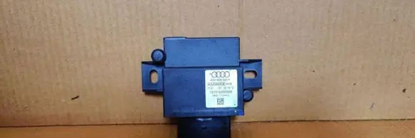 Audi A6 C7 Fuel pump relay 4G0906093H