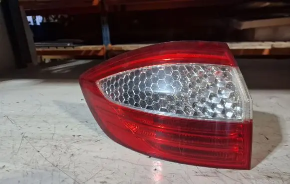 Ford Mondeo MK IV Rear/tail lights
