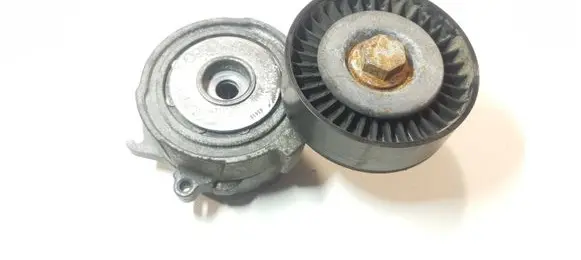 Audi A7 S7 4G Alternator belt tensioner 06E903133R