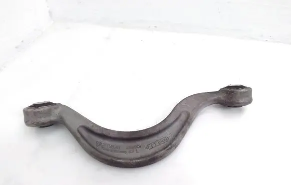 Rear control arm
