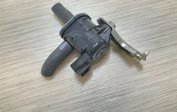 Toyota Auris E210 Turbo solenoid valve 9091012471