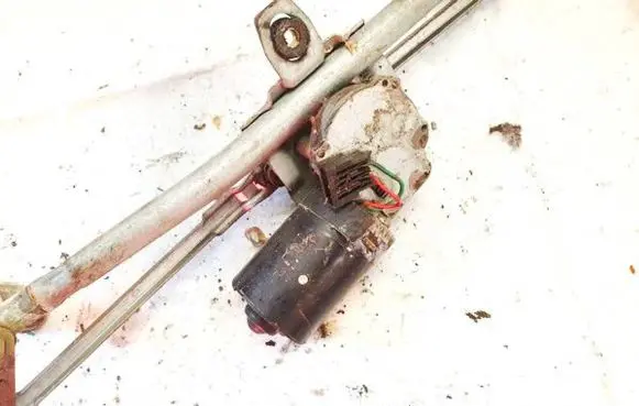Skoda Octavia Mk1 (1U) Wiper motor 14312228017