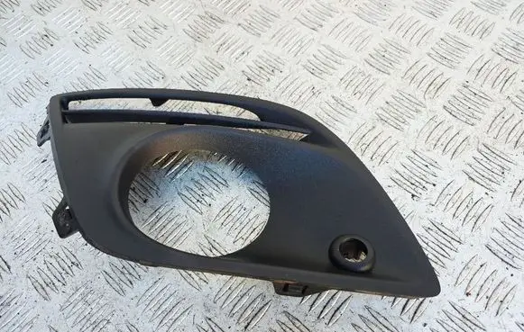 Front bumper lower grill