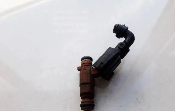 KIA Carens I Fuel injector 9260930008 0K2A513250
