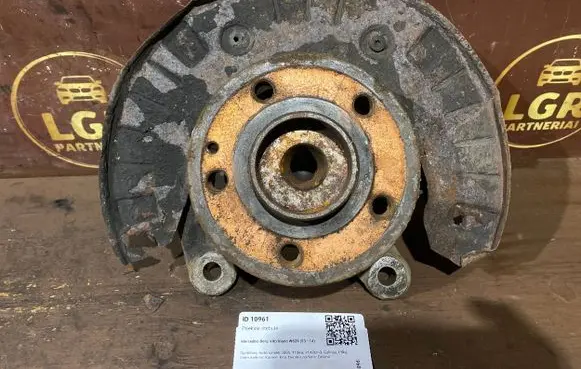 Mercedes-Benz Vito Viano W639 Front wheel hub