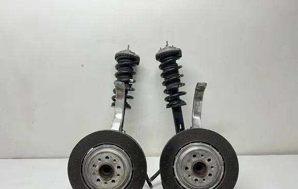 Maserati Ghibli Front wheel hub spindle knuckle