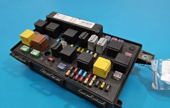 Opel Zafira B Fuse box set 5DK00866852 IMPRK1576825