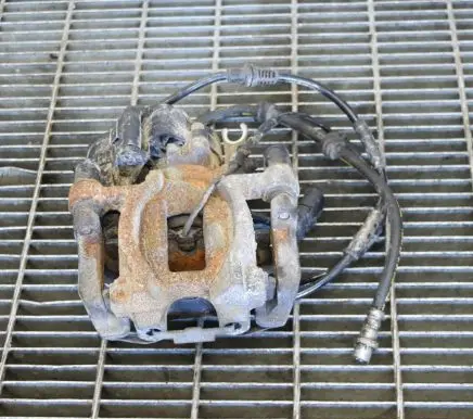 BMW X2 F39 Rear brake caliper 6883028