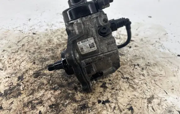Hyundai Tucson TL Fuel injection high pressure pump 0445010596 331002A600