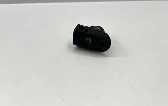 Jaguar XF X250 Front door lock (next to the handle) 30784963