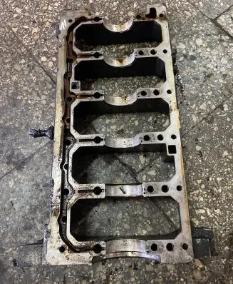Volvo XC70 Crankshaft Holder 