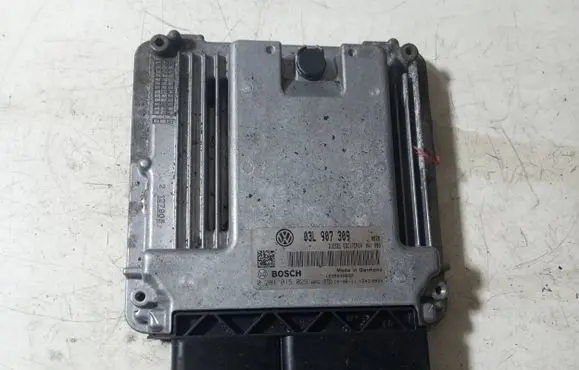 Volkswagen PASSAT B6 Engine control unit/module 03L907309 1039S30090 0281015029