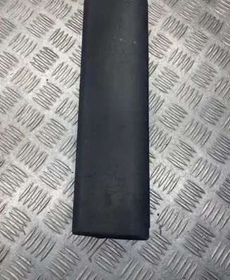 Knee airbag
