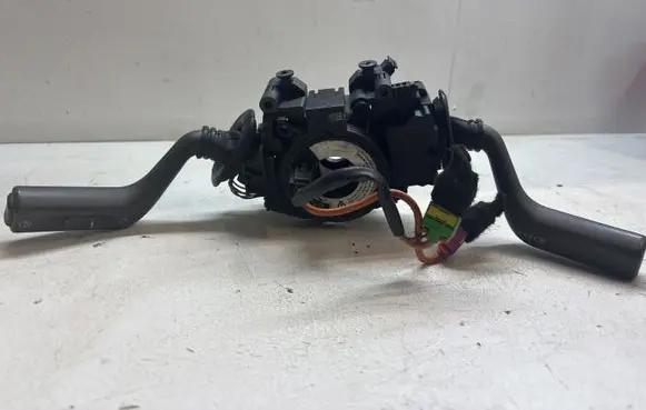 Volvo S40, V40 Wiper turn signal indicator stalk/switch 30623470