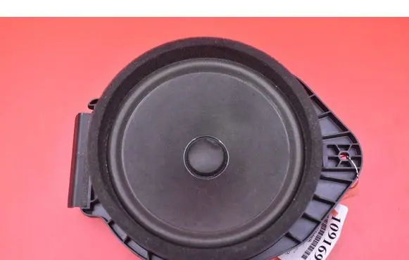 Opel Insignia A Subwoofer speaker 