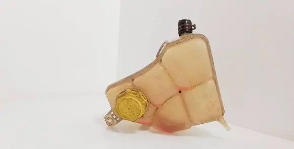 Mazda 2 Coolant expansion tank/reservoir 3S618K218AB